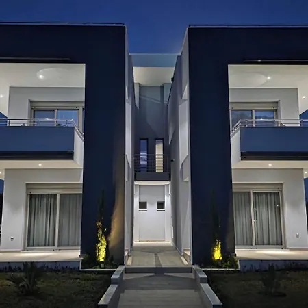 Pearl Luxury Παραλία Διονυσίου