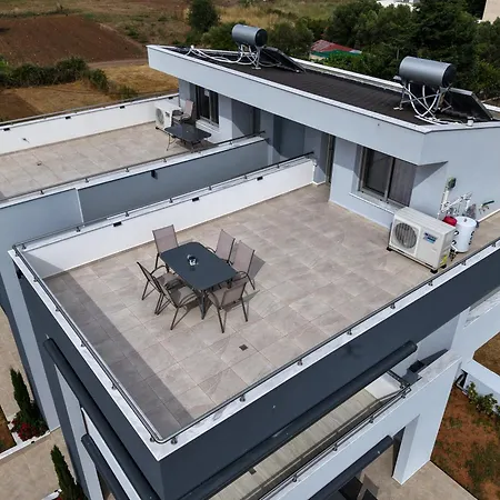 Pearl Luxury * Παραλία Διονυσίου