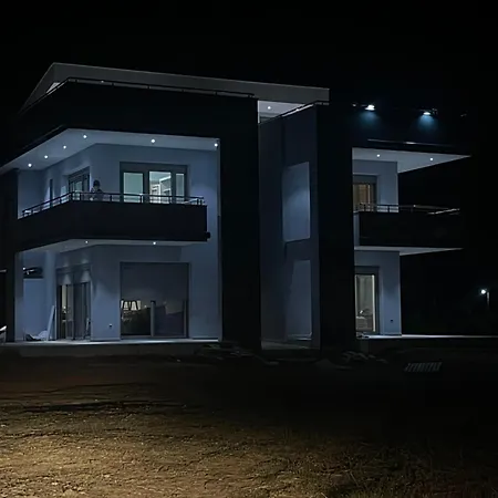 Pearl Luxury Παραλία Διονυσίου